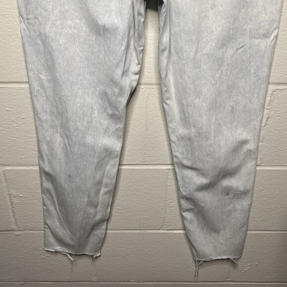 American Eagle Acid Wash Distressed High Rise Mom Jean 100% Cotton Size 6 - Picture 7 of 12